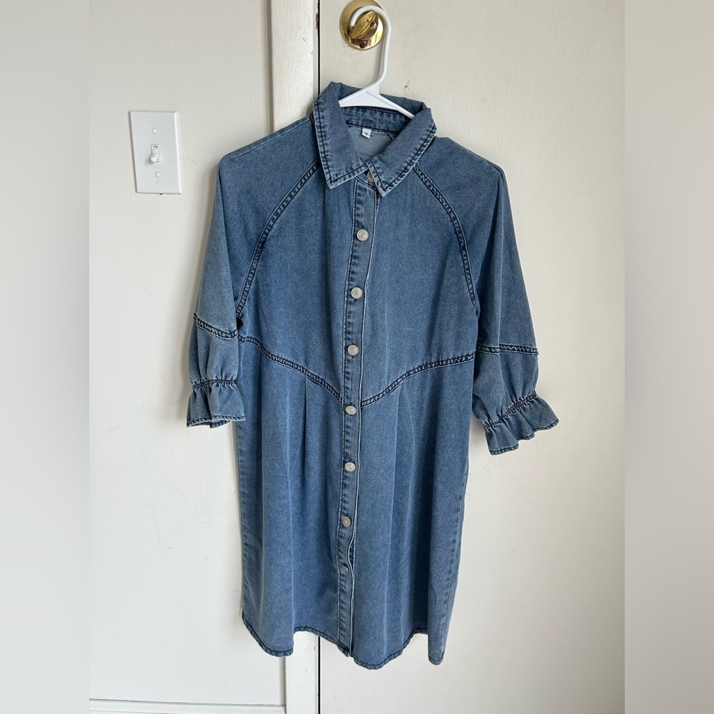 Women’s Boutique Chambray Dress Size Small